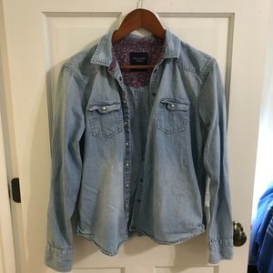 Light Wash Denim American Eagle Shirt